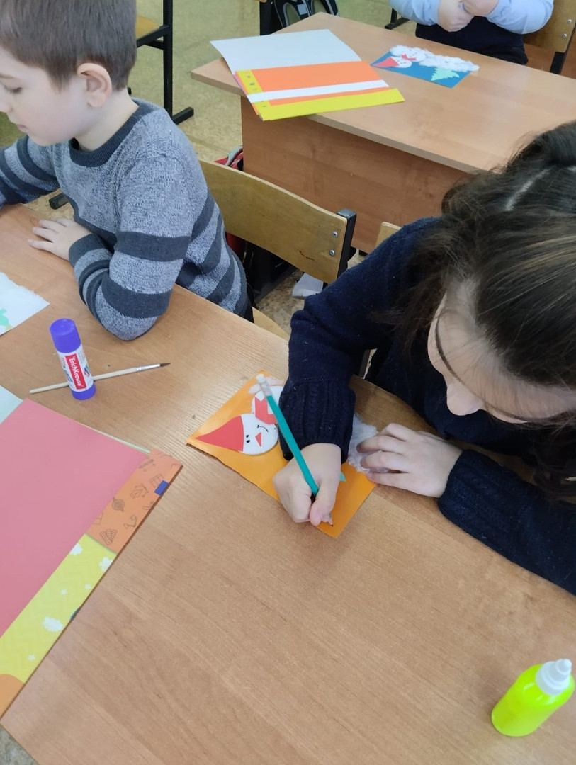 Постер к социальной практике: Поздравительные открытки для родных и близких