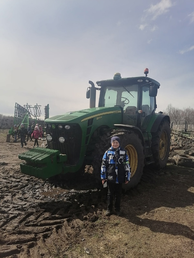 Постер к социальной практике: Уважение к чужому труду. Сострадание к близким