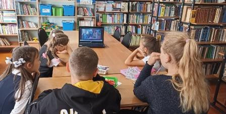 Постер к социальной практике: Хорошие песни