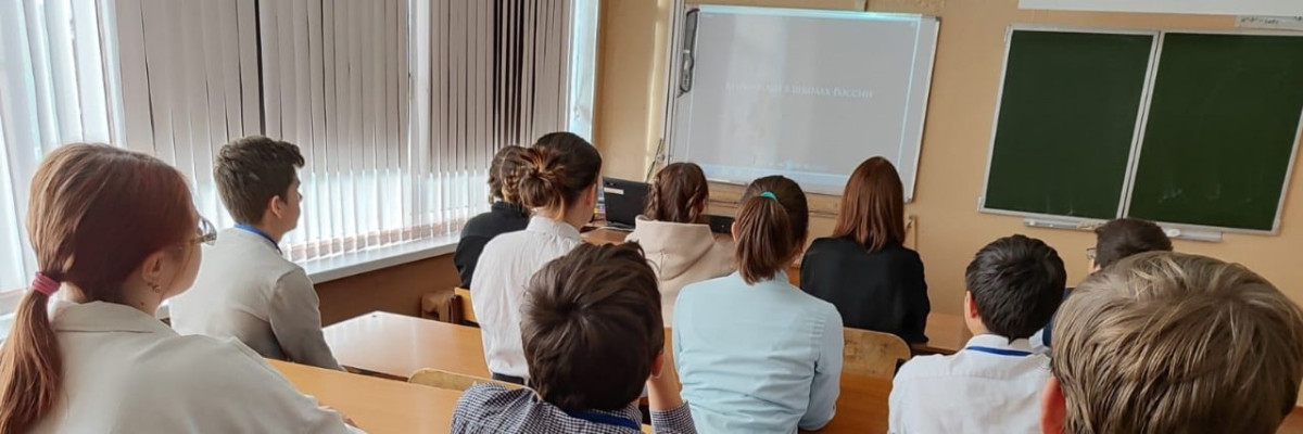 Постер к социальной практике: Оказание посильной помощи