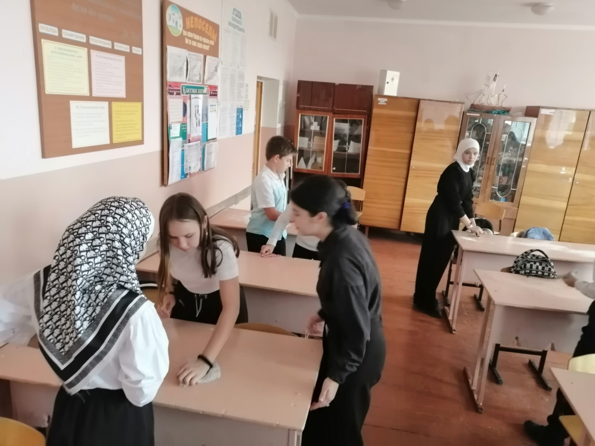Постер к социальной практике: Труд облагораживает человека...