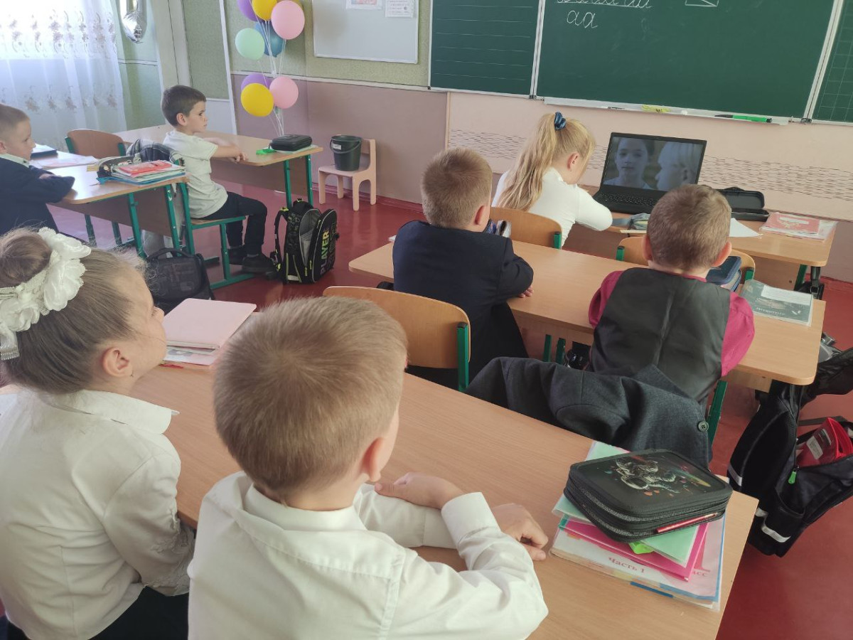Постер к социальной практике: Без труда мечта мертва