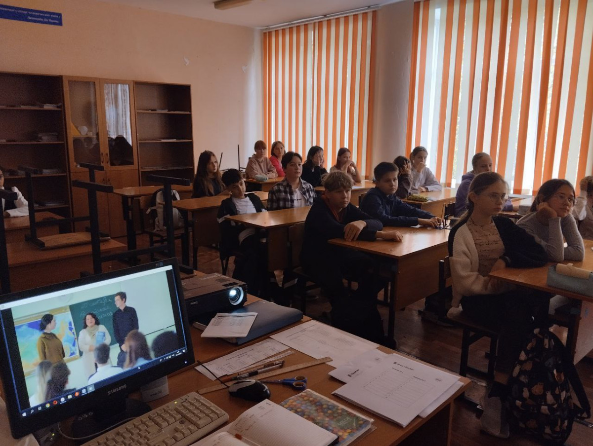 Постер к социальной практике: Маленькое дело лучше большого безделья.