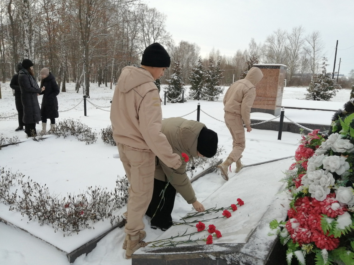 Постер к социальной практике: Дела звучат громче всяких слов