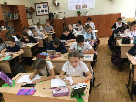 Постер к социальной практике: О людях, обладающих волшебной силой трёх солнц