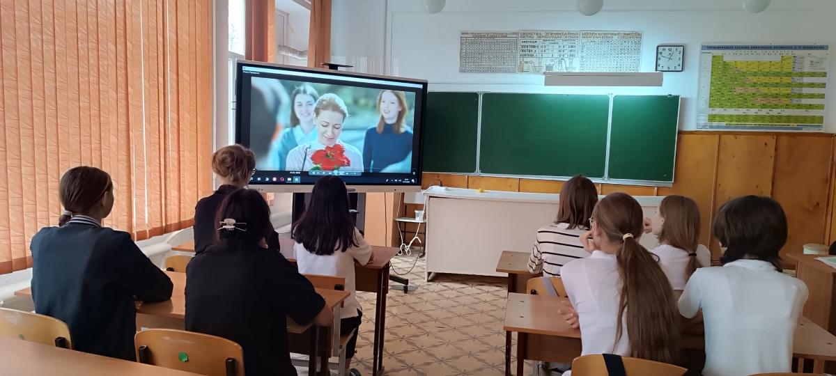 Постер к социальной практике: «„Призвание“: от кадра — к искреннему уважению педагога»