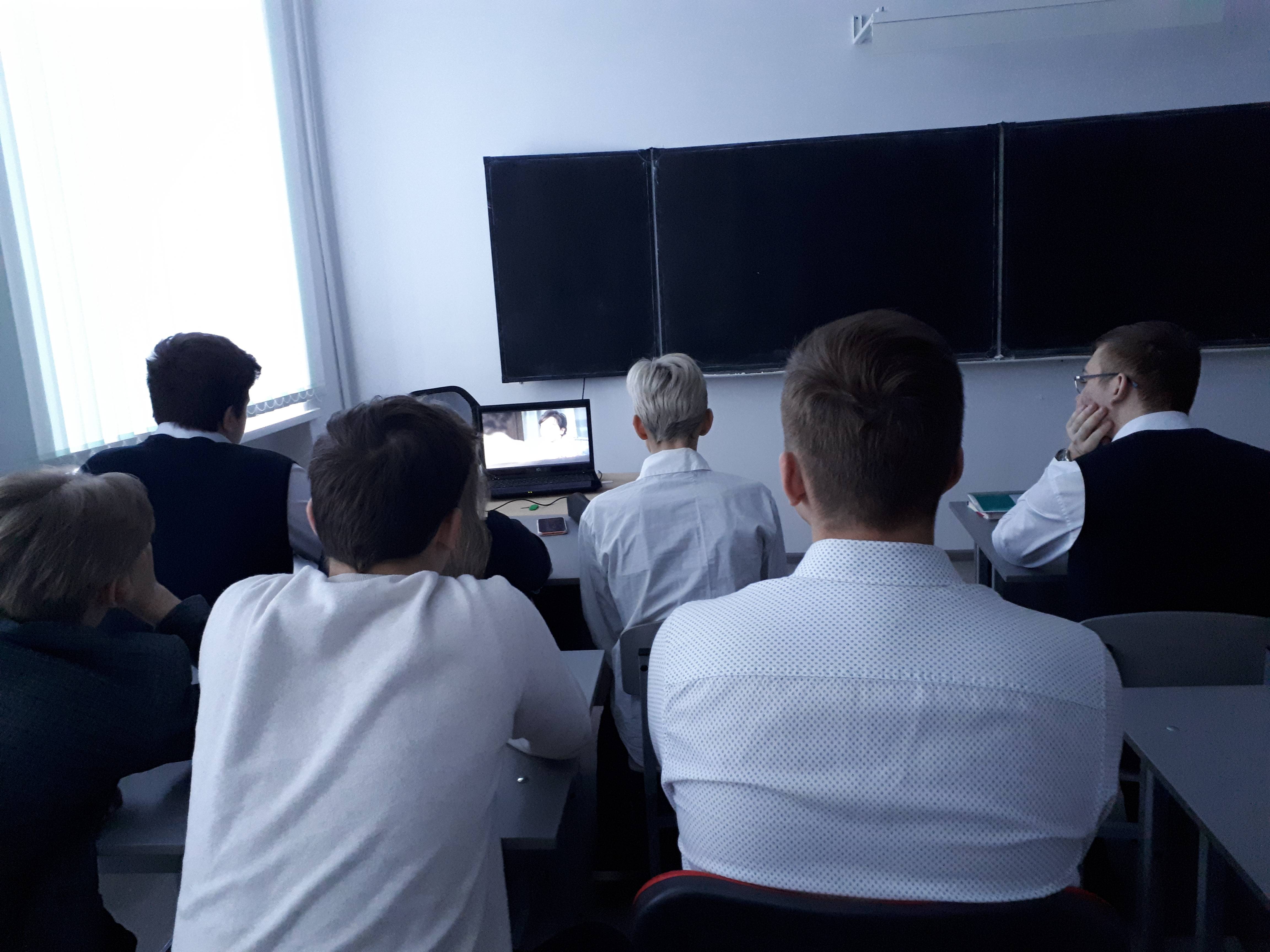 Постер к социальной практике: "Я отведу тебя в музей..."