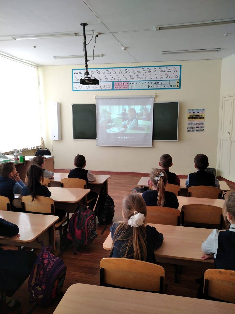 Постер к социальной практике: Просмотр короткометражного фильма Елены Дубровской  «Когда небо улыбается»