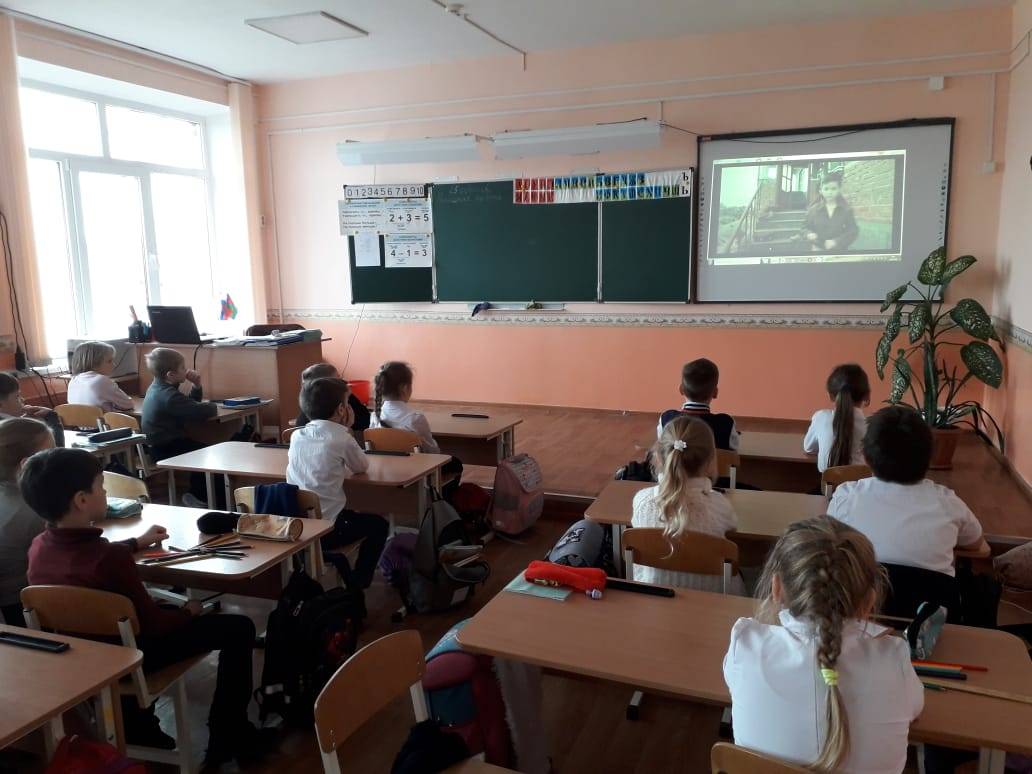 Постер к социальной практике: сценки