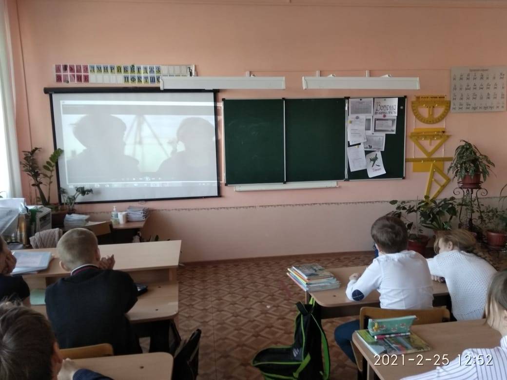 Постер к социальной практике: рисунки
