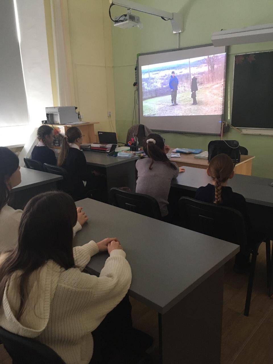 Постер к социальной практике: Крулый стол