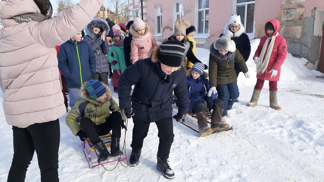 Постер к социальной практике: Спортивные мероприятия для младших школьников на свежем воздухе