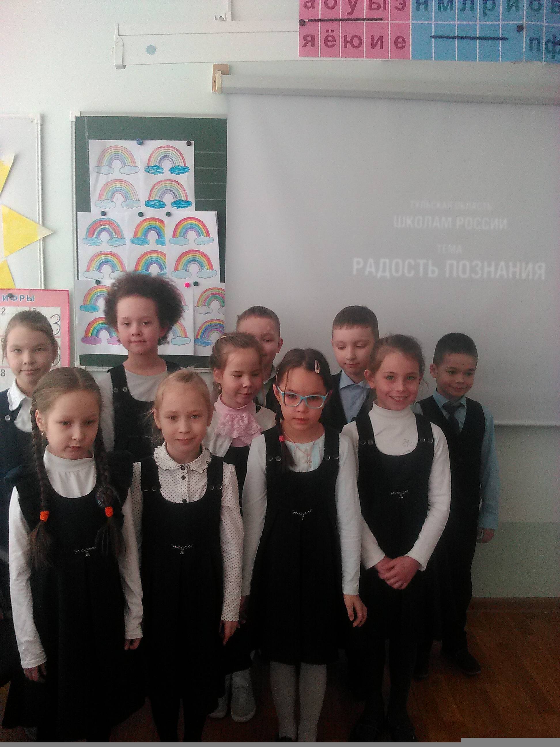 Постер к социальной практике: Герои исторических событий нашей страны в семьях учащихся 1А класса