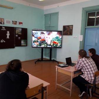 Постер к социальной практике: Беседа по фильму "Честь имею" (тема: честь)