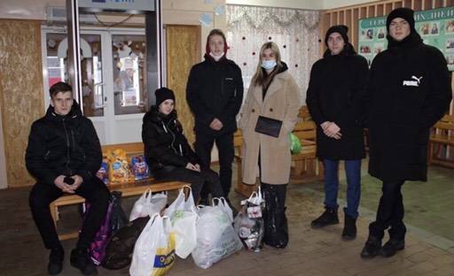 Постер к социальной практике: Благотворительная и волонтерская помощь бездомным животным