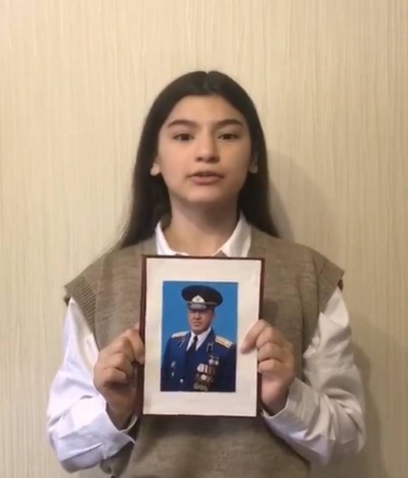 Постер к социальной практике: Герой моей семьи