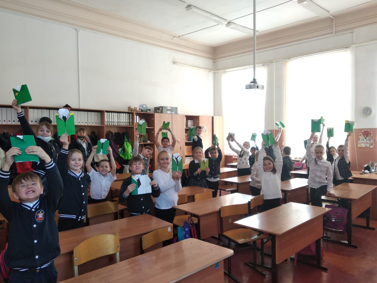 Постер к социальной практике: Киноурок "Когда улыбается небо"