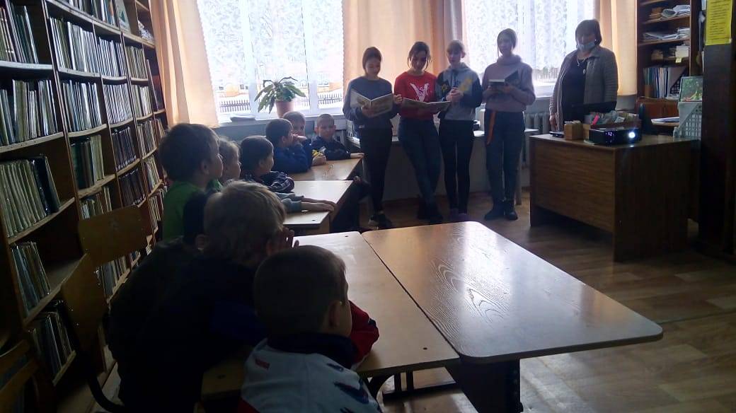 Постер к социальной практике: «Не справедливо забывать о тех, кто учит нас добру»