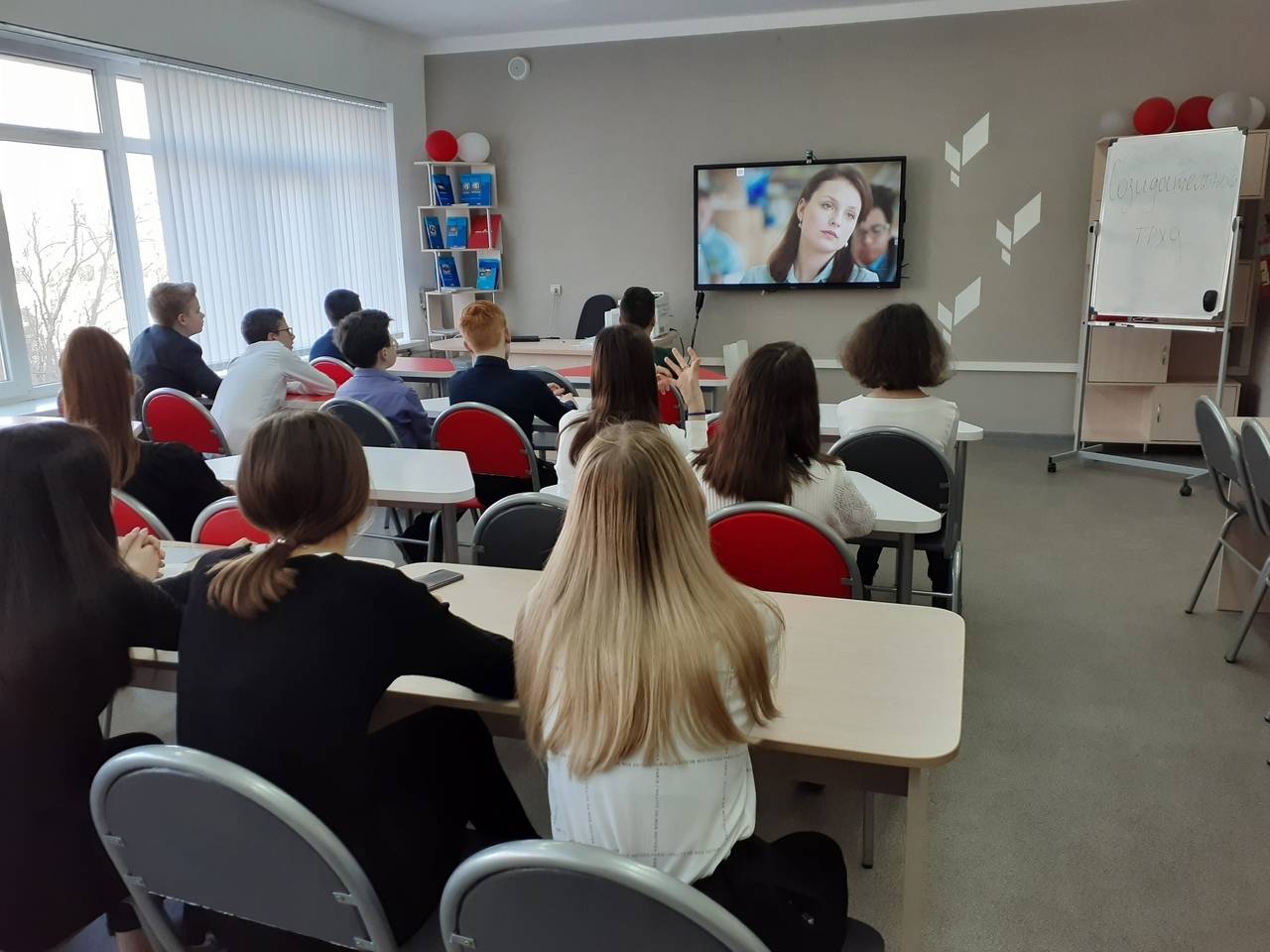 Постер к социальной практике: Круглый стол "Созидательный труд"