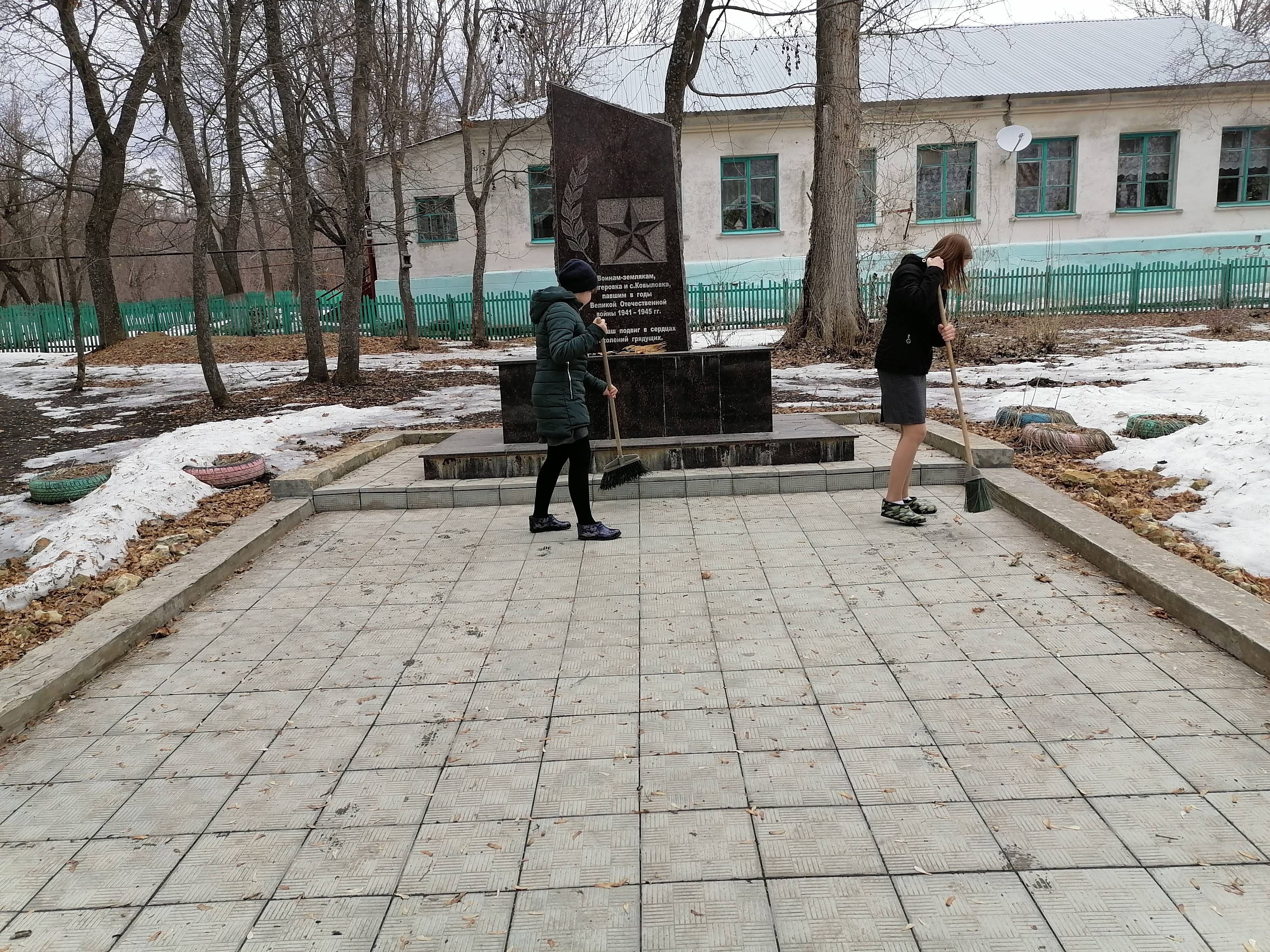 Постер к социальной практике: Созидательный труд