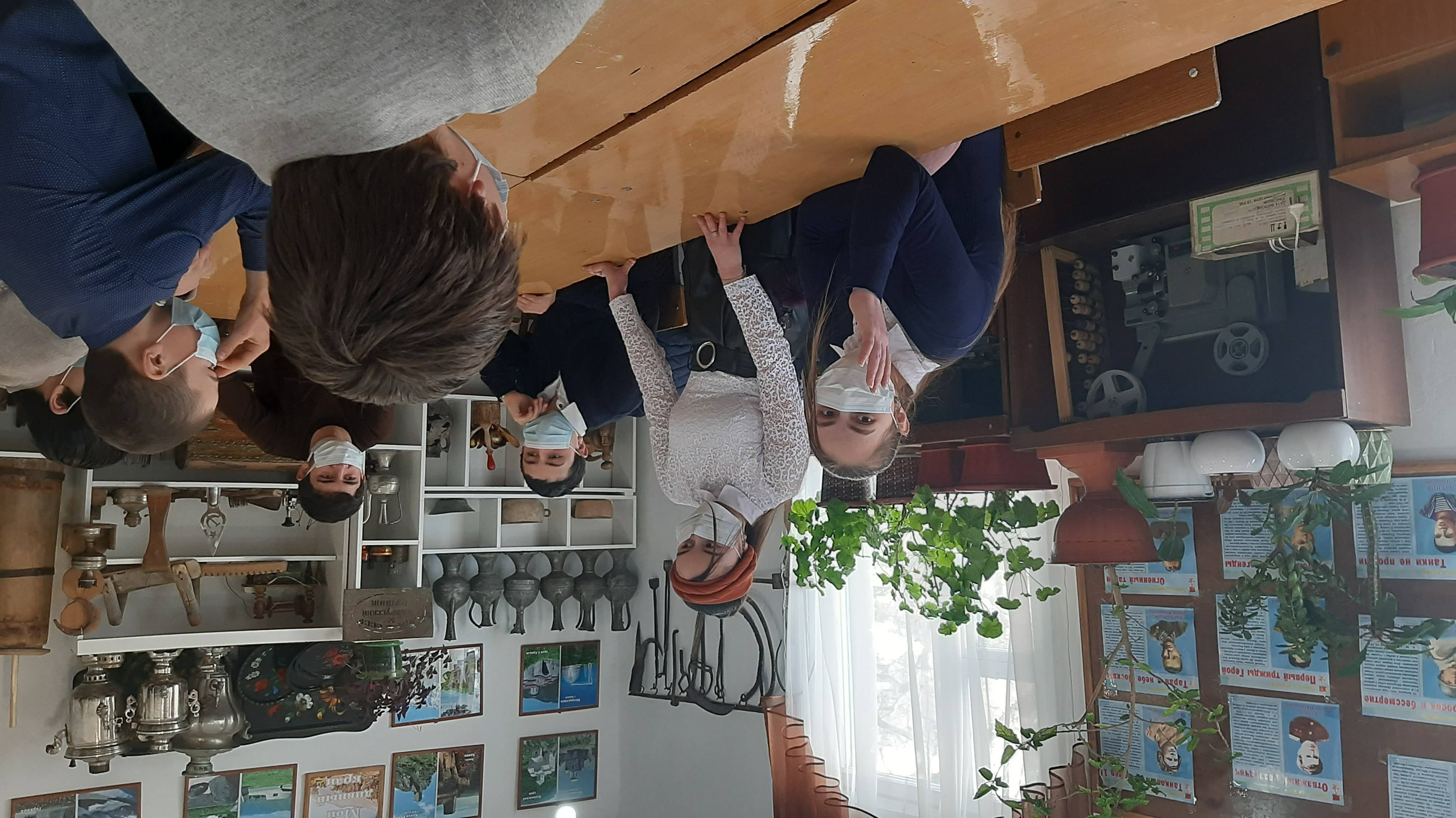 Постер к социальной практике: Рядом пенсионер