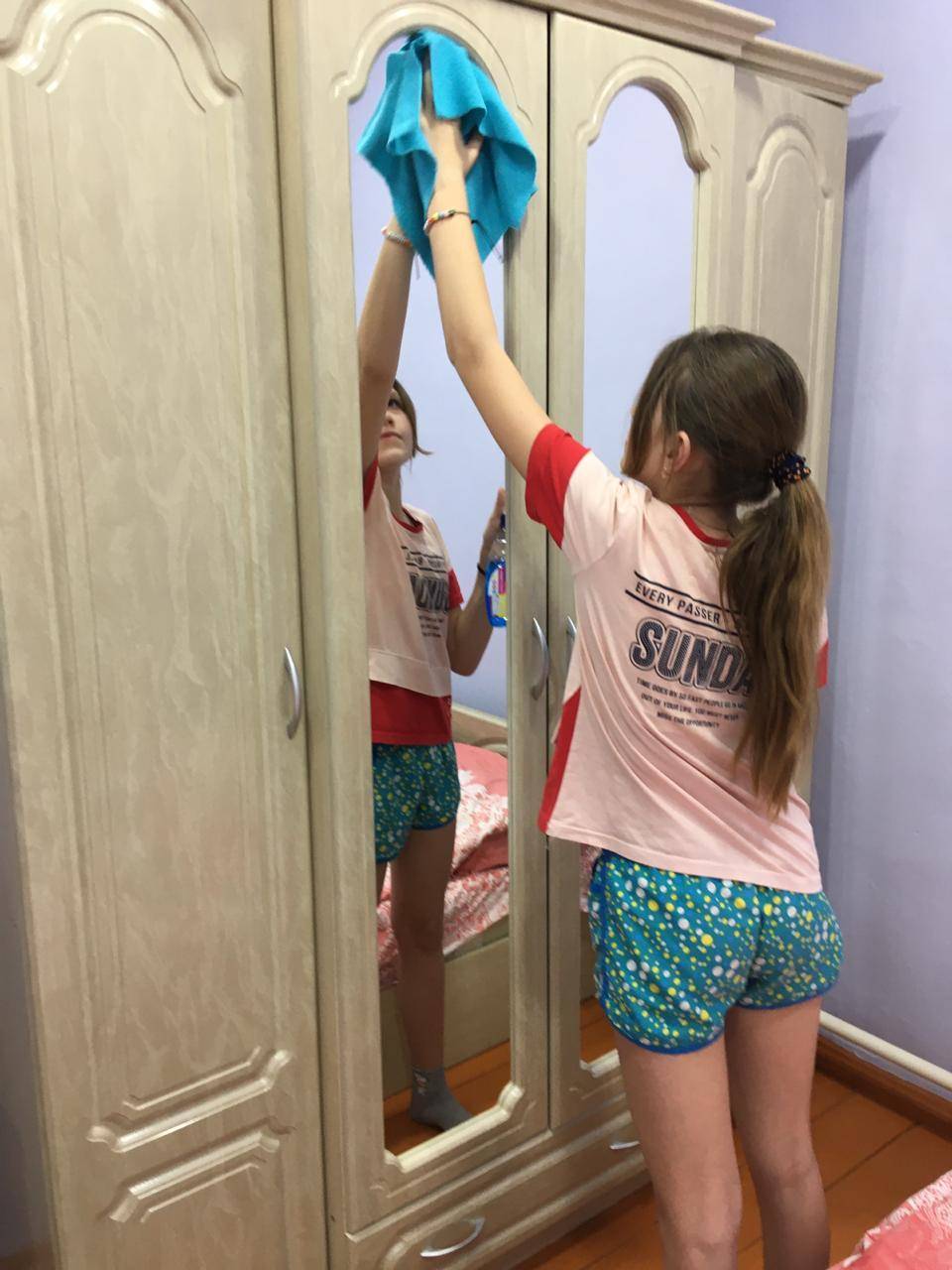 Постер к социальной практике: Помощь близким.