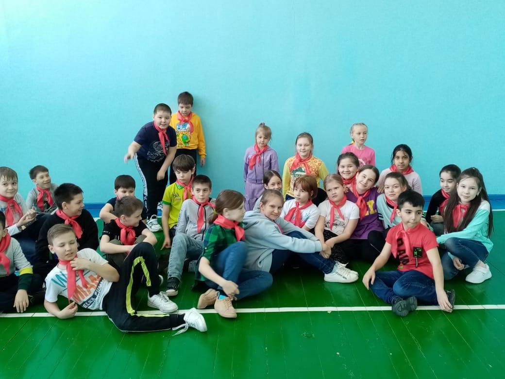 Постер к социальной практике: По улицам родного города/каникулярный отдых