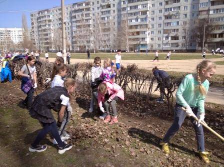 Постер к социальной практике: Экология снаружи-экология внутри.