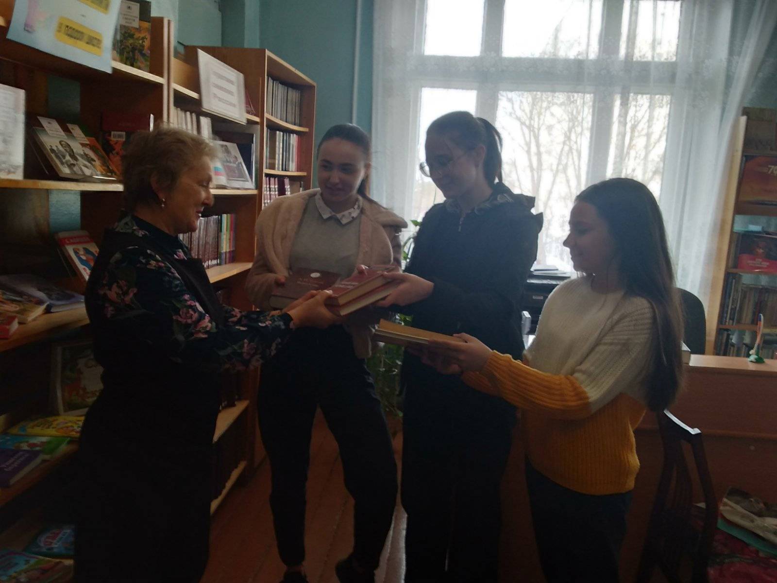 Постер к социальной практике: Пять дней/Школьный субботник/созидательный труд