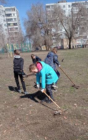 Постер к социальной практике: Школьный субботник