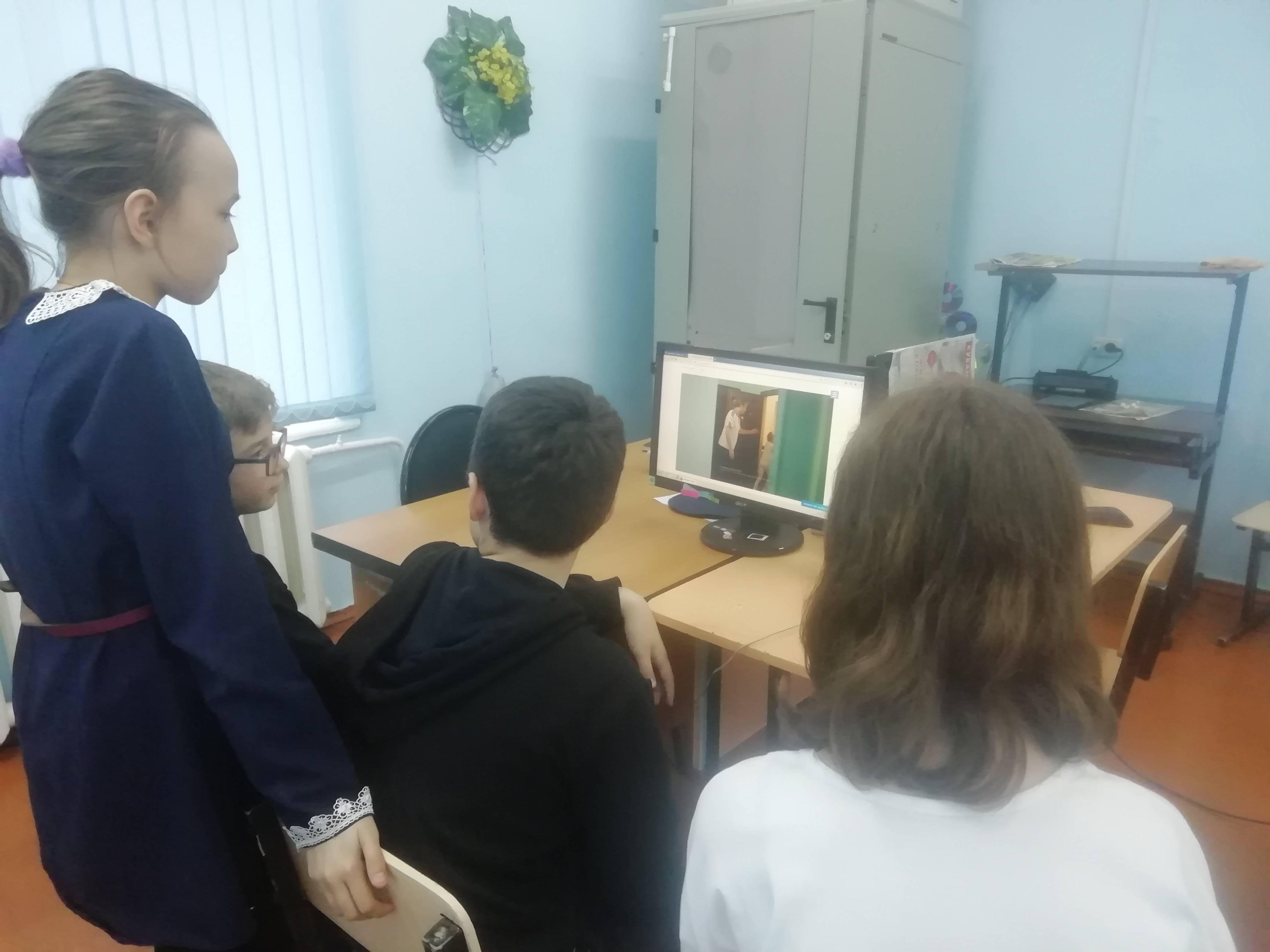 Постер к социальной практике: Дружба и помощь
