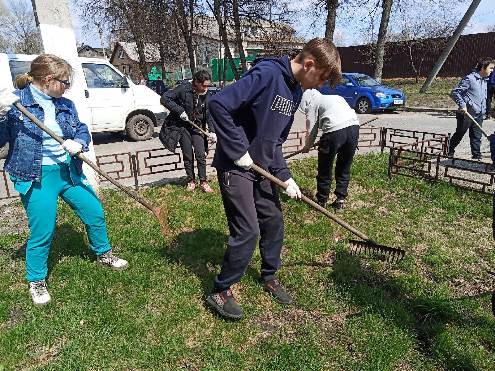 Постер к социальной практике: Протяни руку помощи!