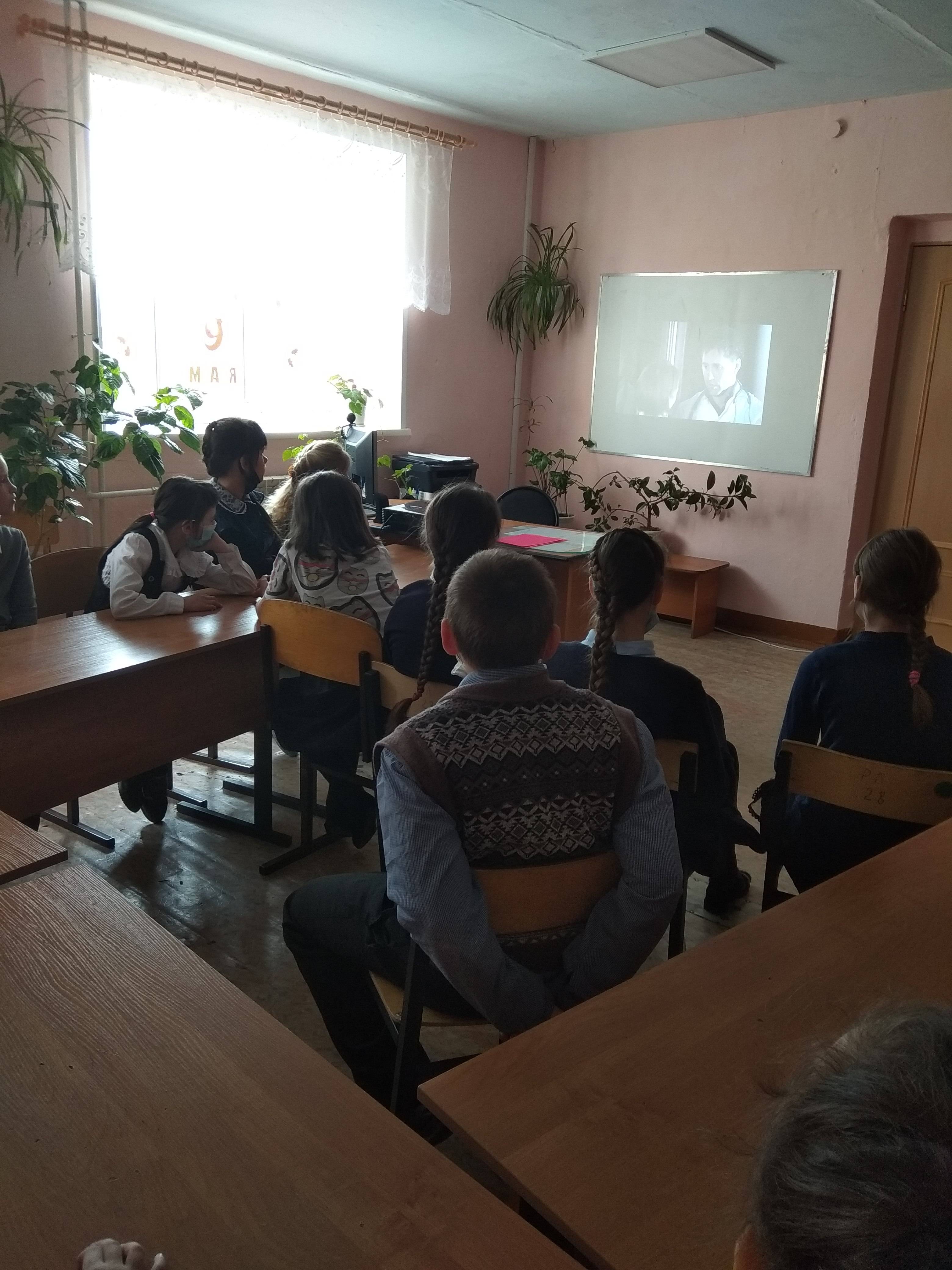 Постер к социальной практике: Чтим память героев