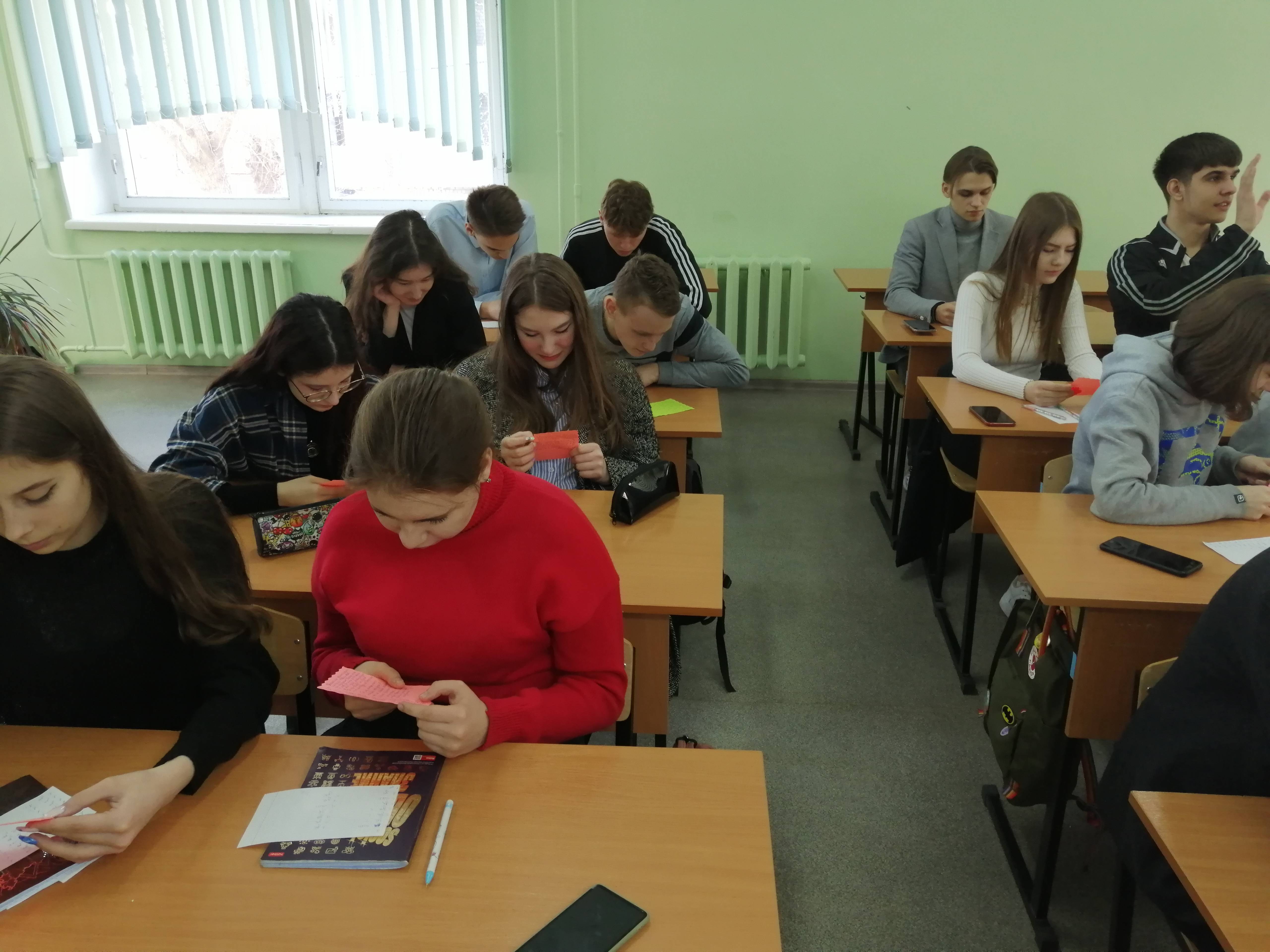 Постер к социальной практике: Воля и мечта/ Как преодолеть себя и достичь поставленной цели (мотивирующая беседа будущих выпускников с выпускниками этого года)