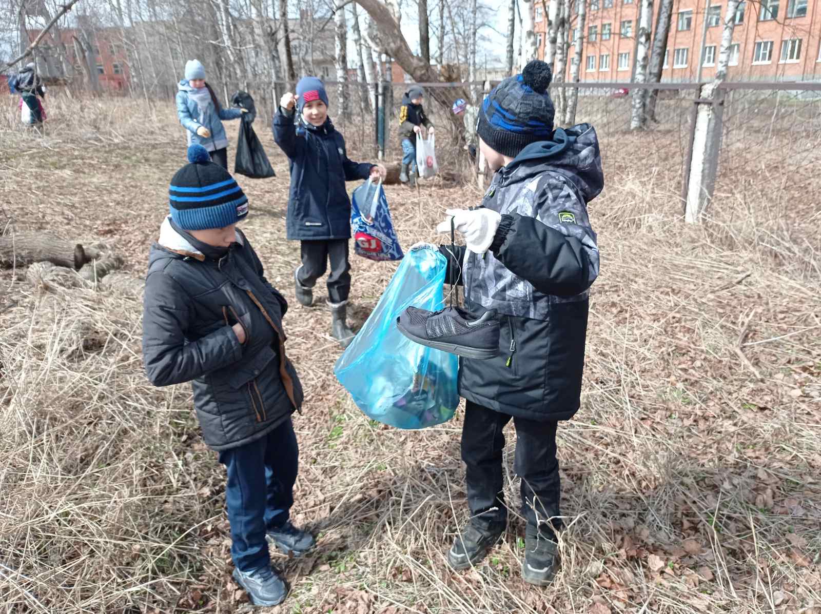 Постер к социальной практике: Чистота - залог "здоровой" природы