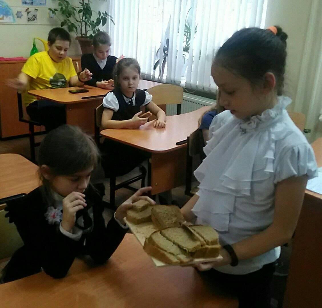 Постер к социальной практике: Быть наследником Победы - это помнить и гордиться подвигом своих дедов и прадедов!