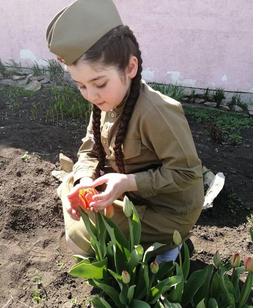 Постер к социальной практике: "Подвиг ваш не забыт!"