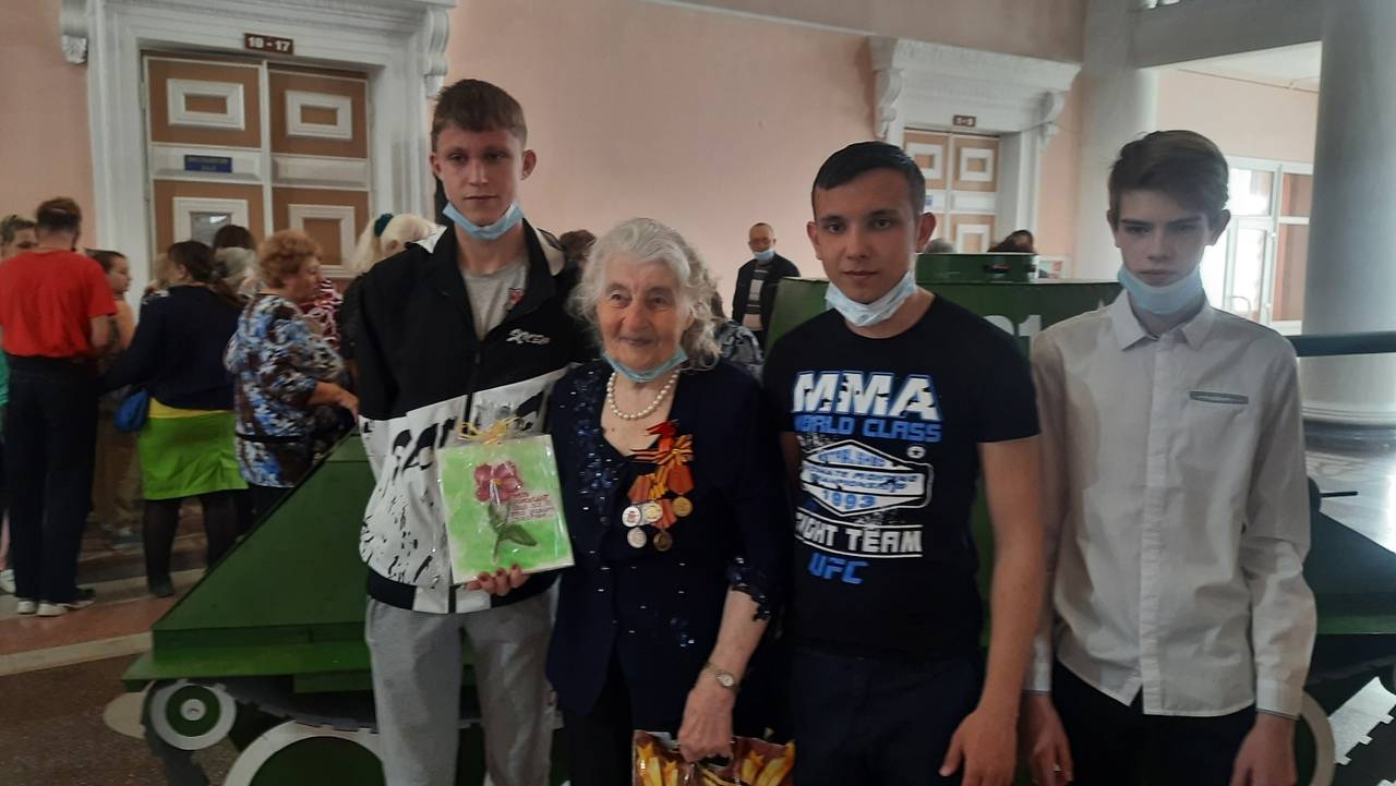 Постер к социальной практике: «Подарок ветерану»