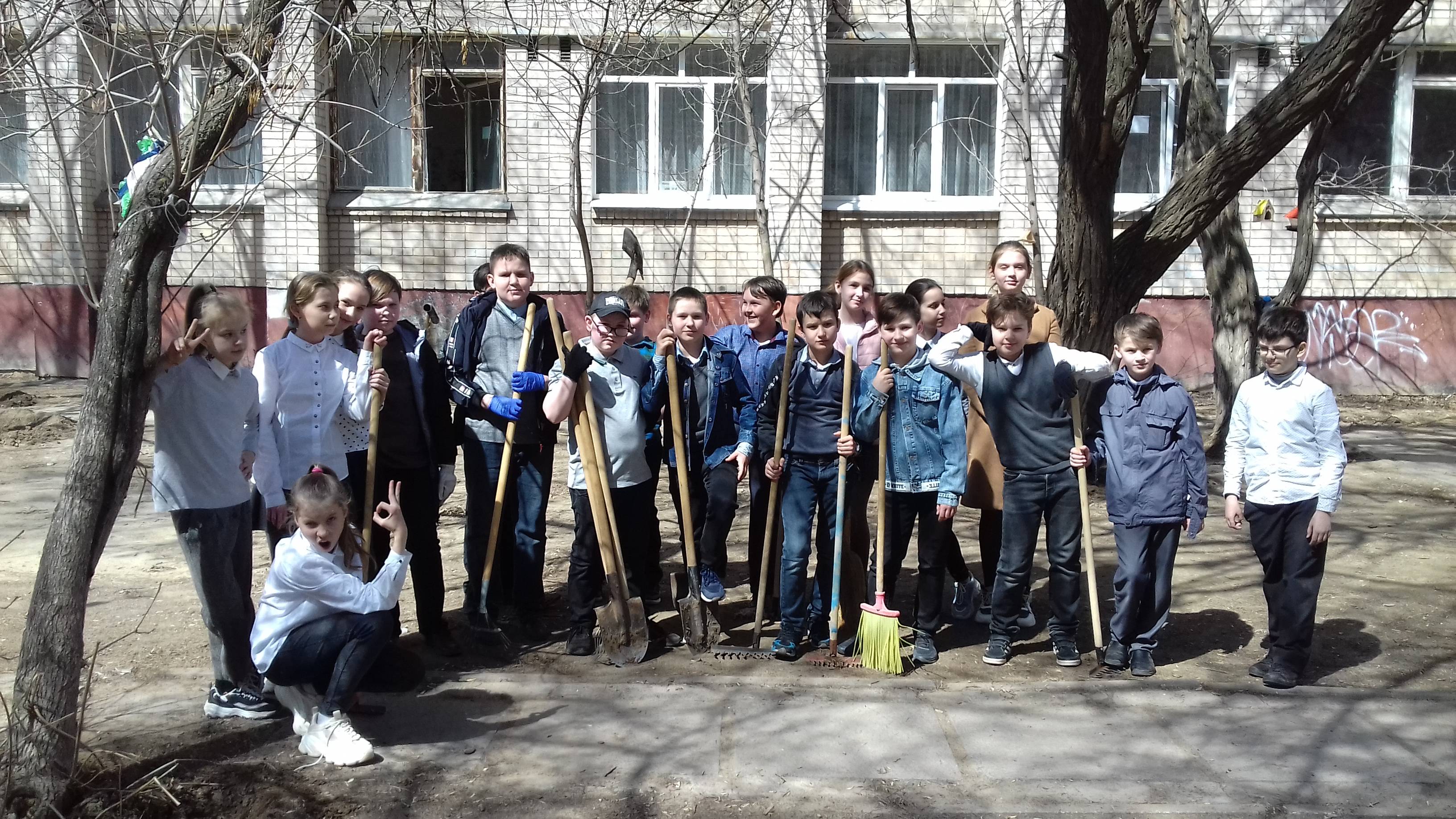 Постер к социальной практике: Сделаем планету чище и красивее.