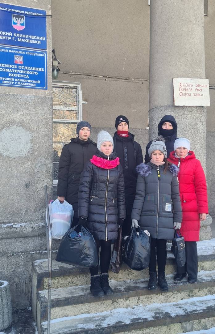 Постер к социальной практике: Акция « Твори добро» ( помощь детям, которые остались без родителей и находятся в стационаре детской больницы)