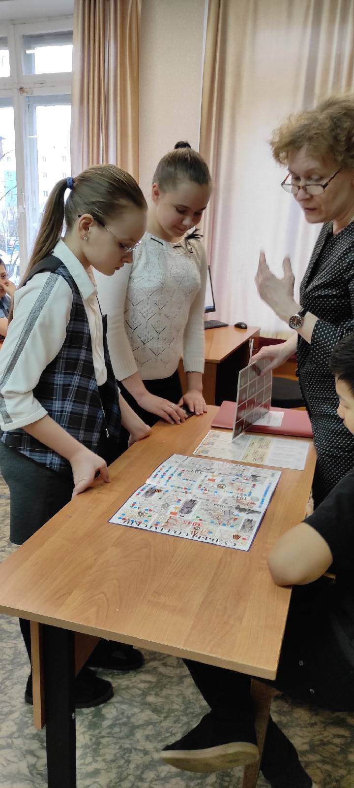 Постер к социальной практике: Играем в игру "Судьбы солдатские"/ учимся принимать решения и нести ответственность