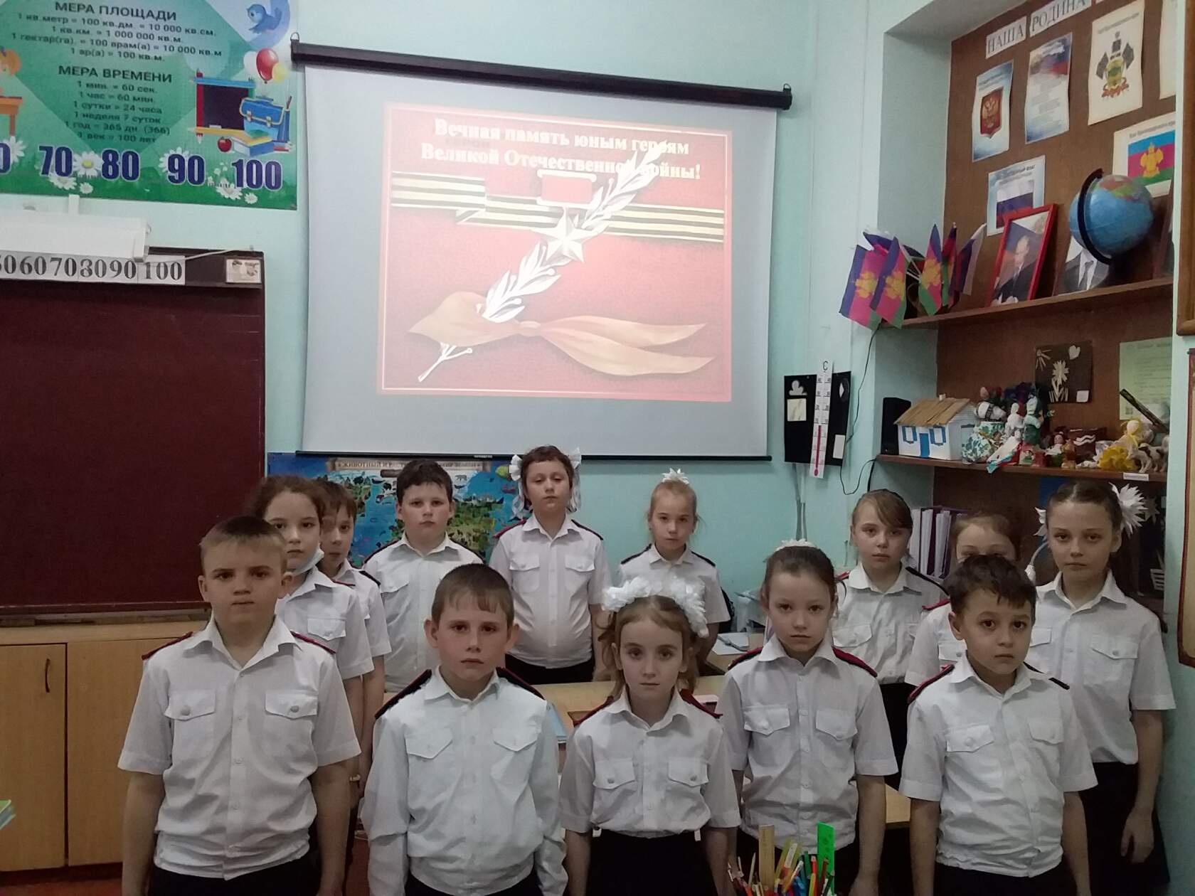 Постер к социальной практике: Пока память жива- подвиг бессмертен!