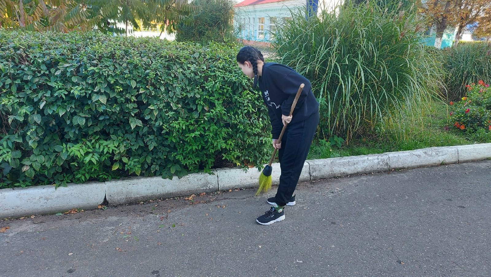 Постер к социальной практике: Каждый натинает с себя!