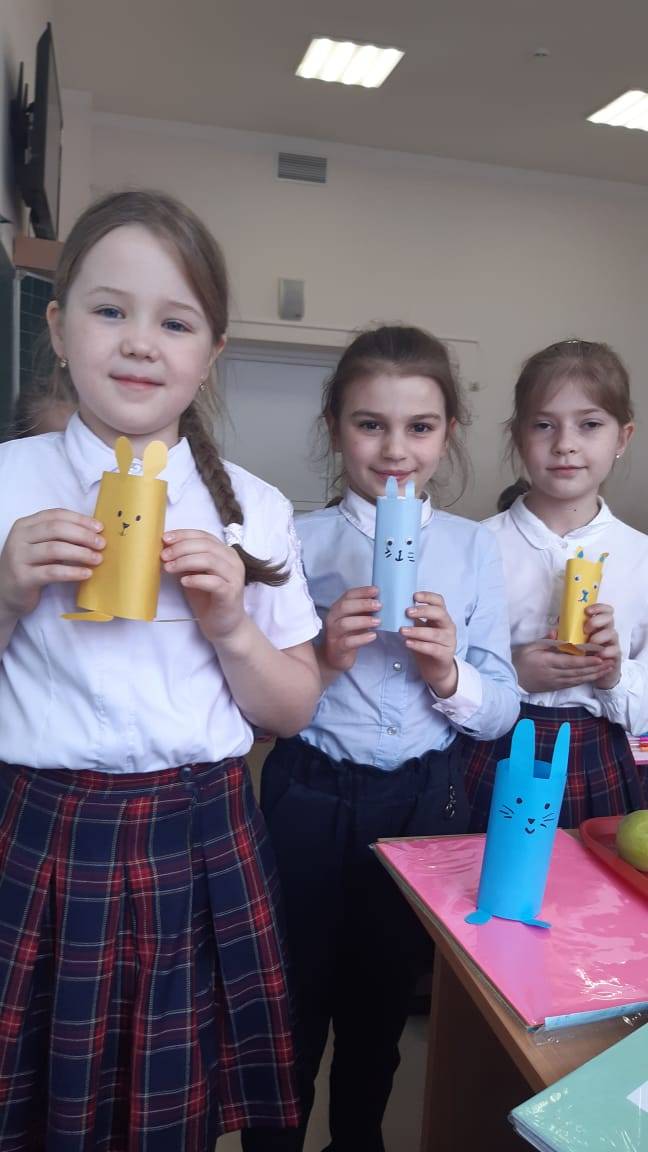 Постер к социальной практике: Школьная акция "Подари свое солнце"