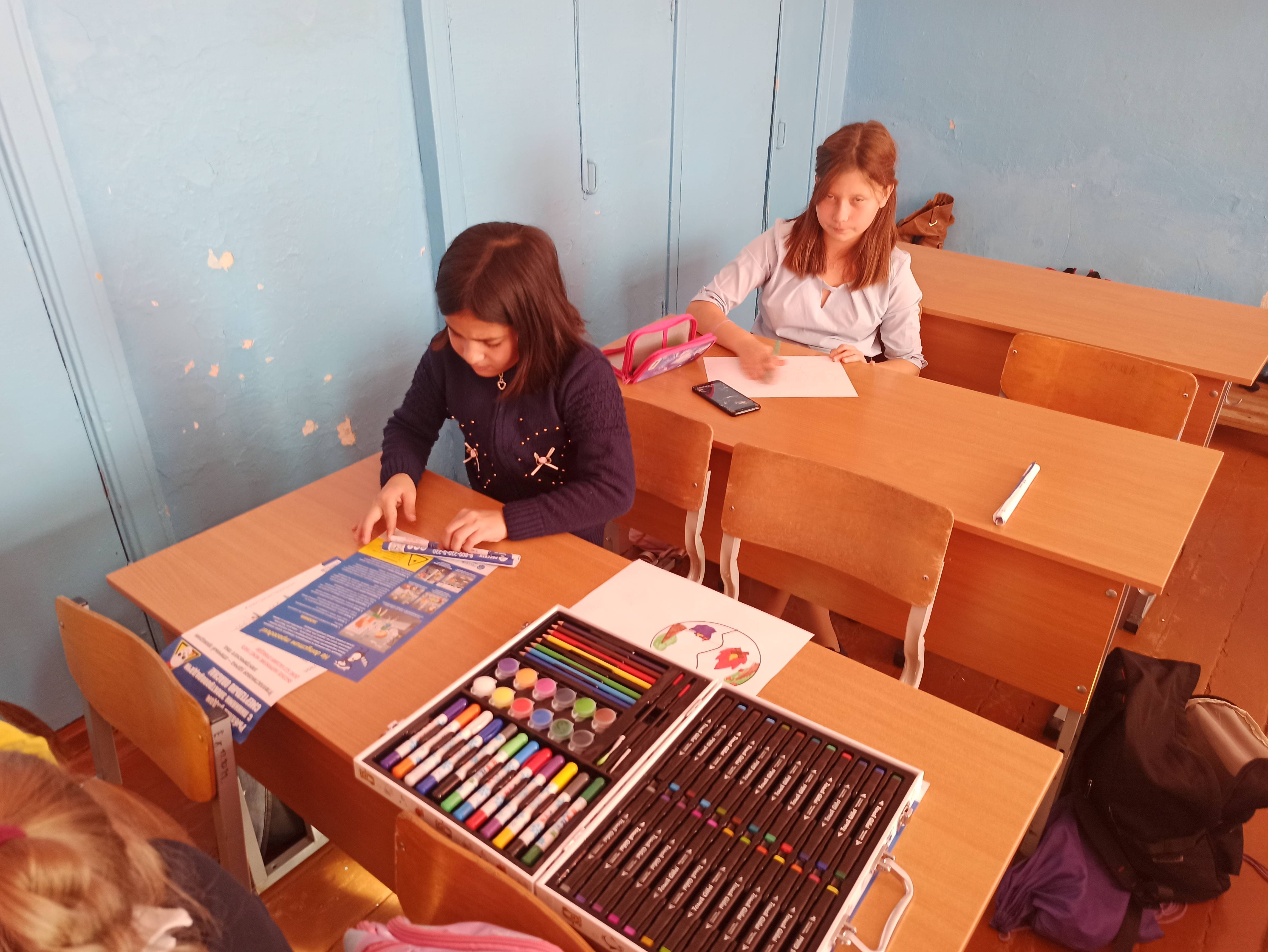 Постер к социальной практике: Просмотр фильма "Там, где мечтают медведи"