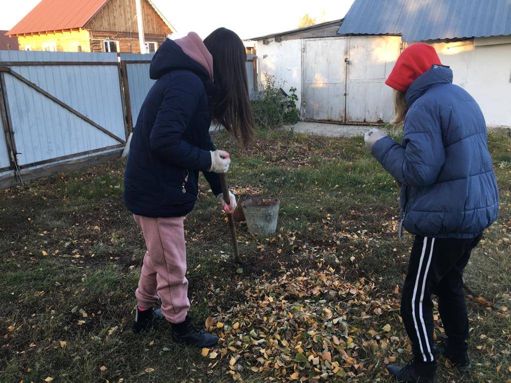 Постер к социальной практике: Помощь - тоже дело коллективное