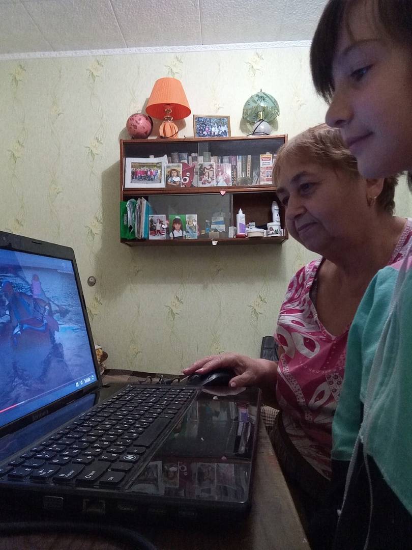 Постер к социальной практике: От слов - к действию!