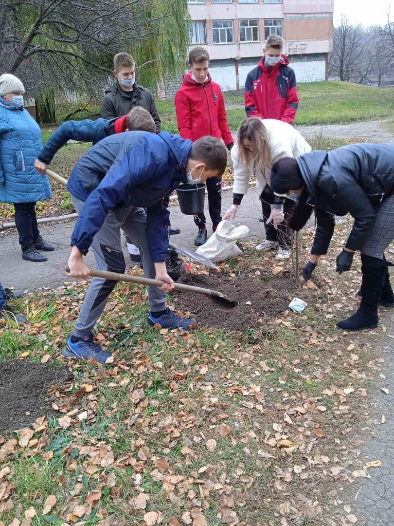 Постер к социальной практике: Вся наша планета - Первозданный музей, который нельзя загрязнять.