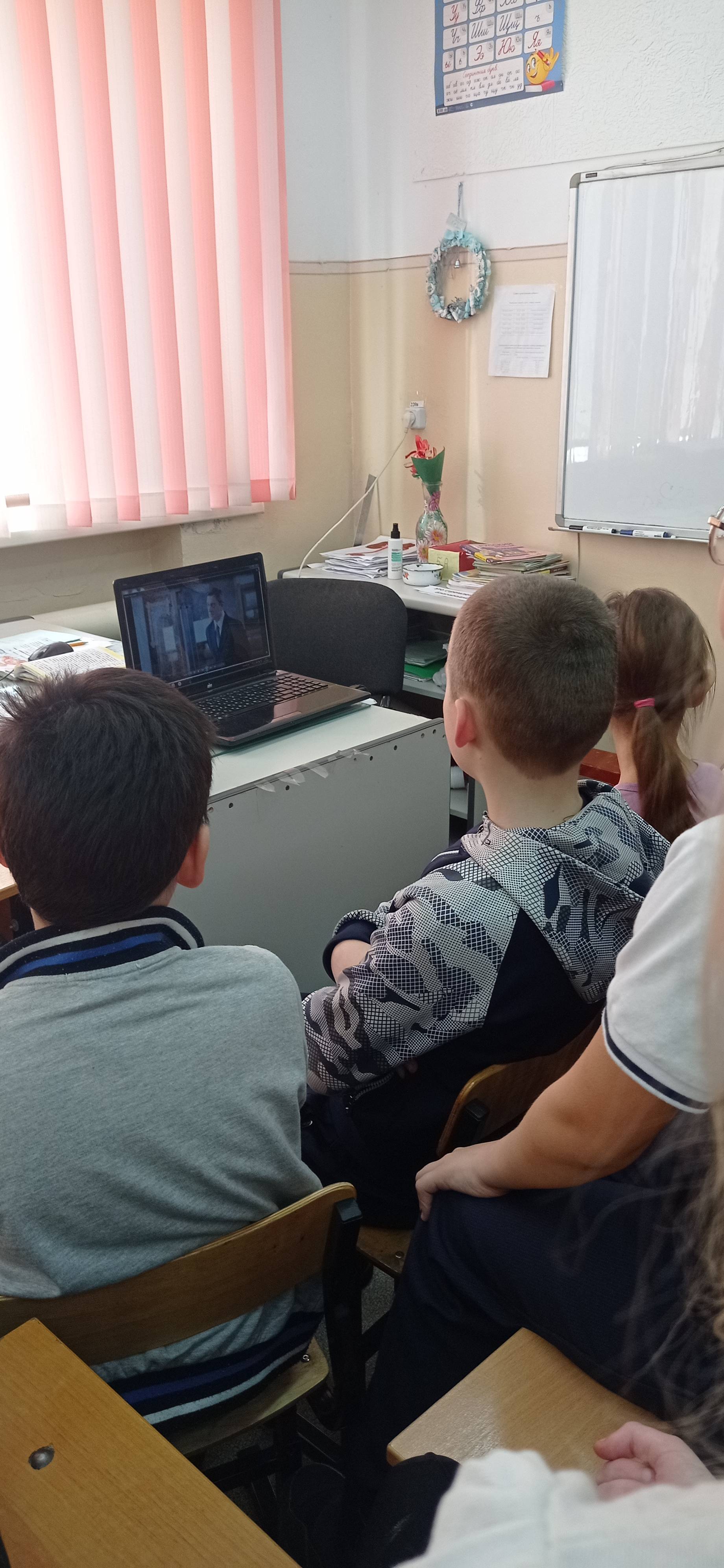 Постер к социальной практике: Что для нас -честь?