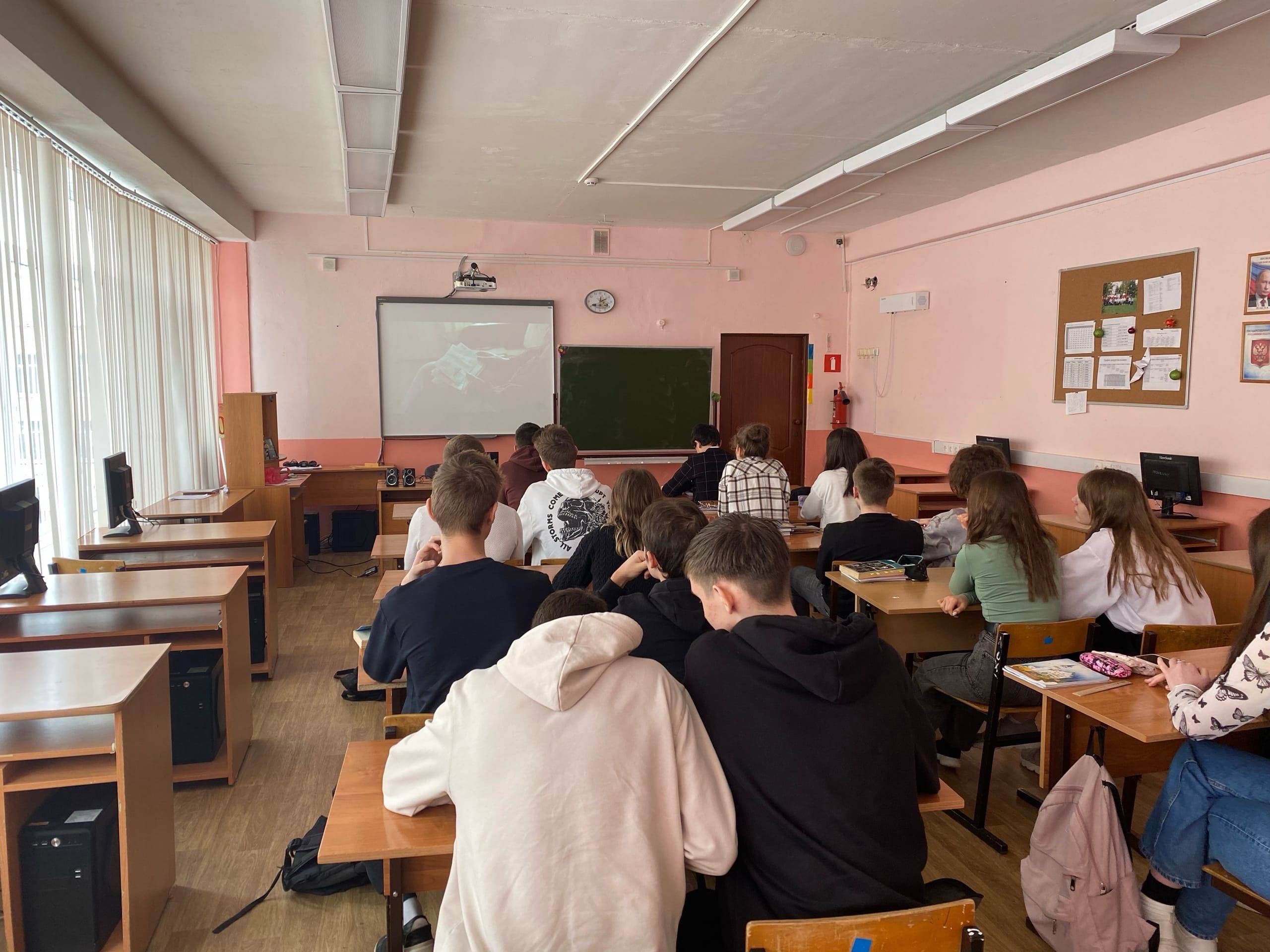 Постер к социальной практике: Все помогают всем. А сможешь ли ты?